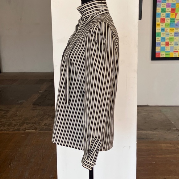 Vintage cottage style striped black and white top - Picture 3 of 9